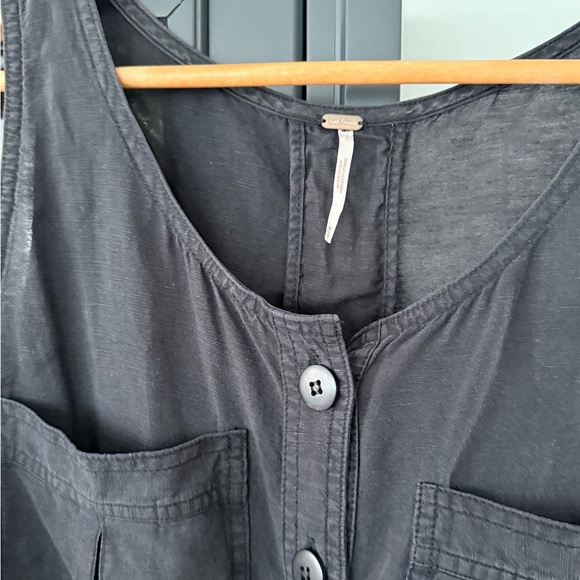 Free People Washed Black Linen Blend Sleeveless Blouse - Picture 3 of 8